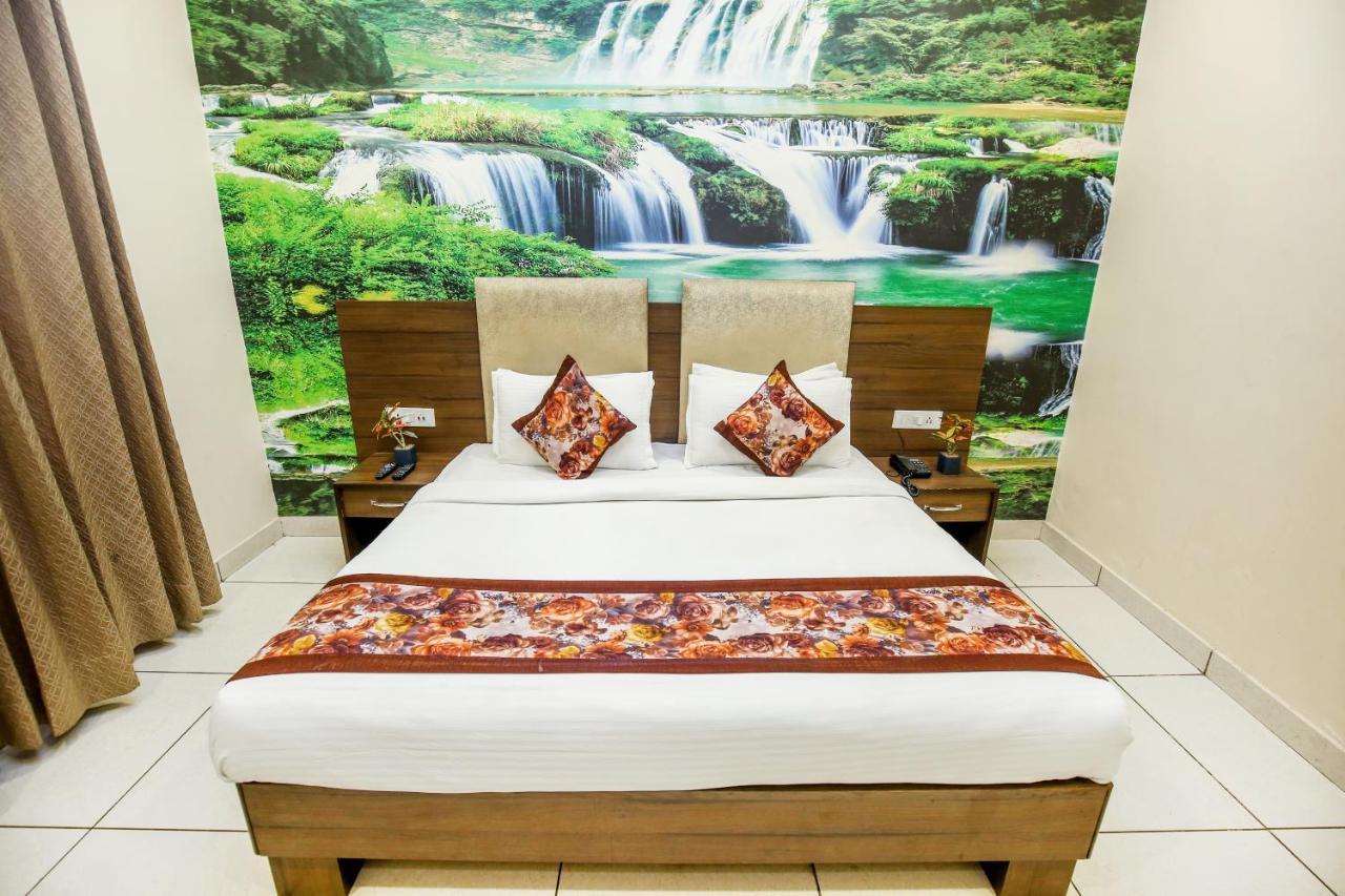 Hotel Karan Residency - 5 Min Walk From Golden Temple Amritsar Ngoại thất bức ảnh