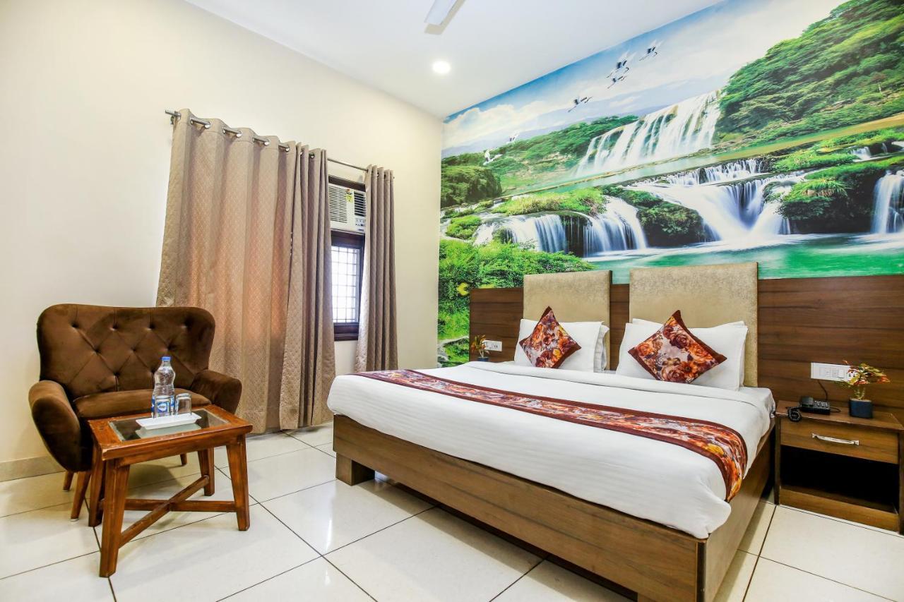 Hotel Karan Residency - 5 Min Walk From Golden Temple Amritsar Ngoại thất bức ảnh